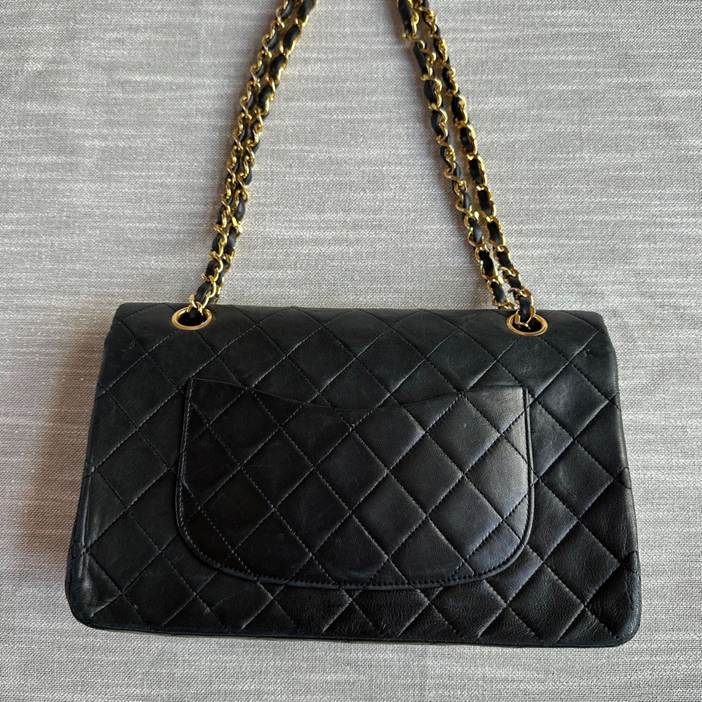 Chanel Vintage Black Quilted Leather Shoulder Bag Gold Chain Medium Double Flap - Picture 4 of 8